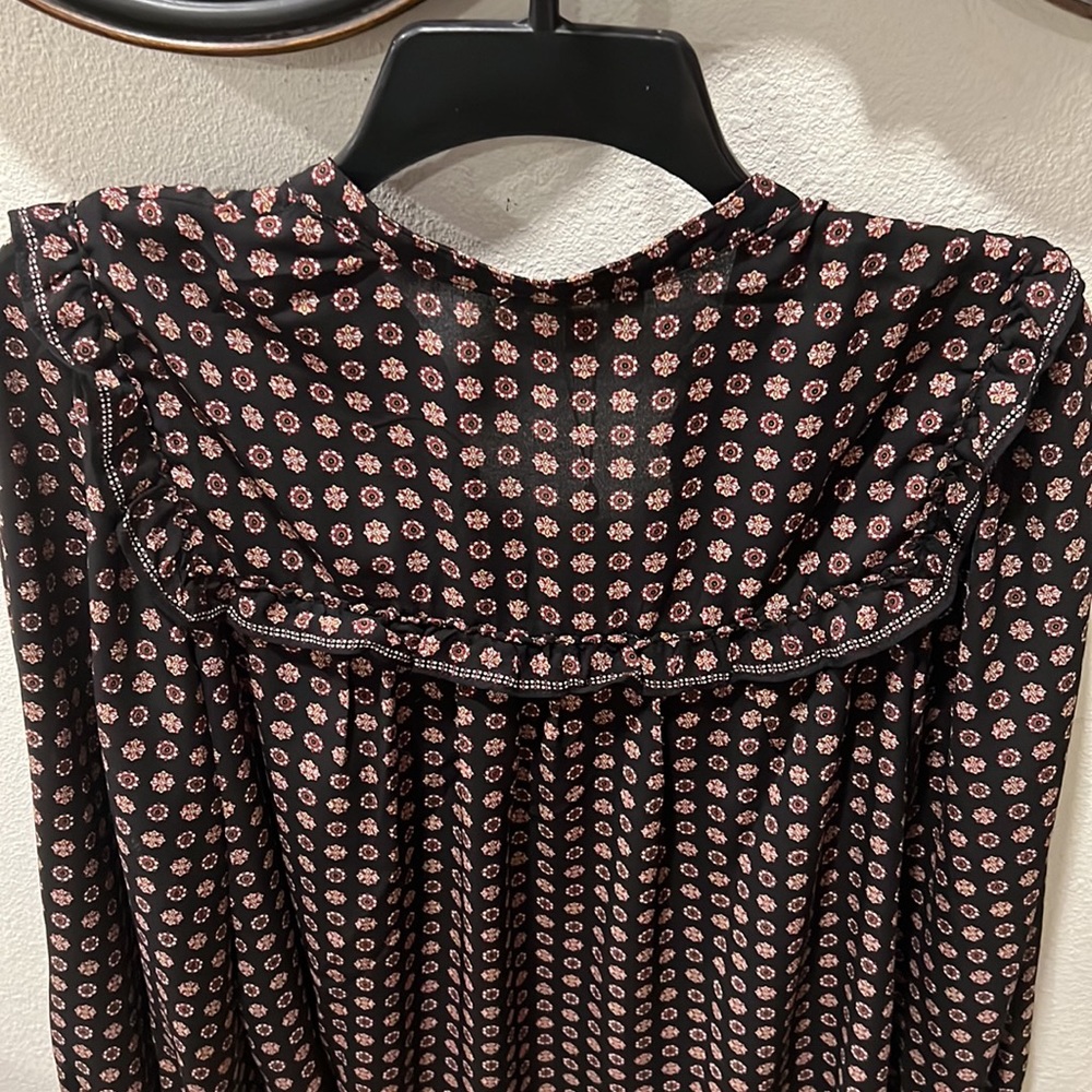 Max Studio Long Sleeve Button Front Size L - image 6